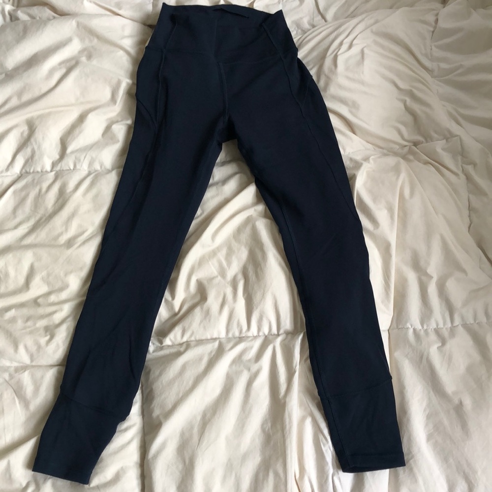 Lululemon size 4 run pant